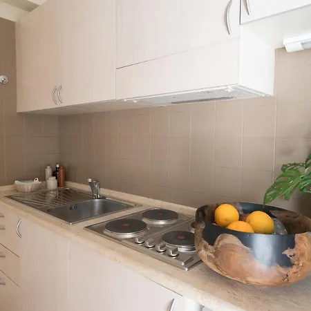 Onda Marina Rta 아파트호텔 마리아나디피에트라산타